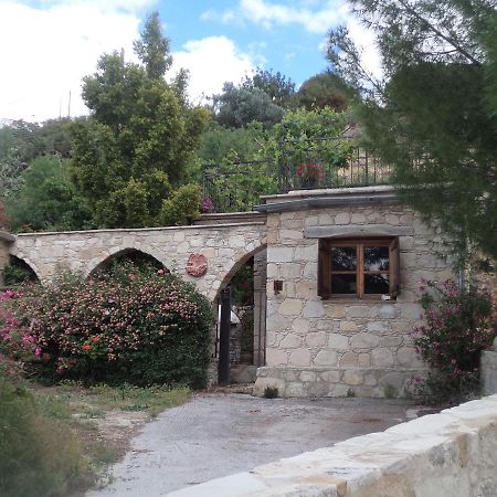 Lantana Stone House Villa Lemona Bagian luar foto