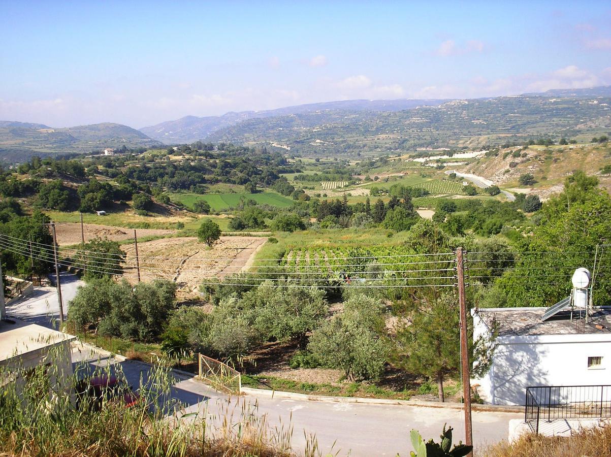 Lantana Stone House Villa Lemona Bagian luar foto