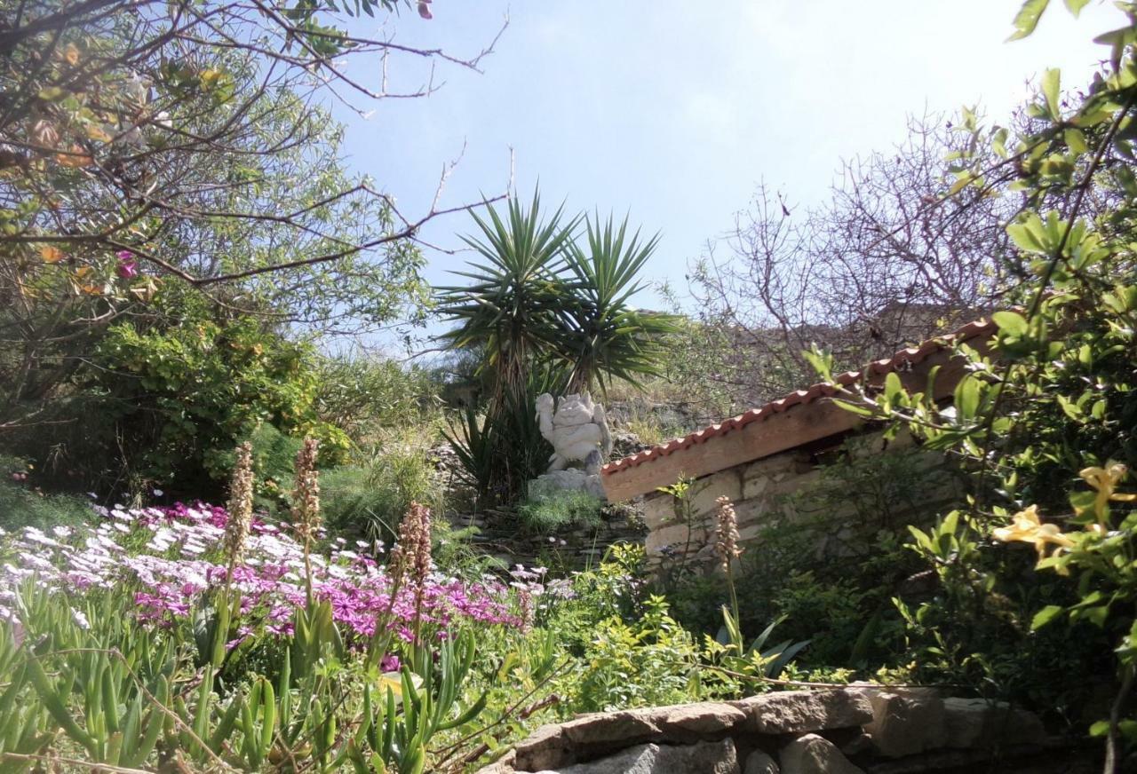 Lantana Stone House Villa Lemona Bagian luar foto