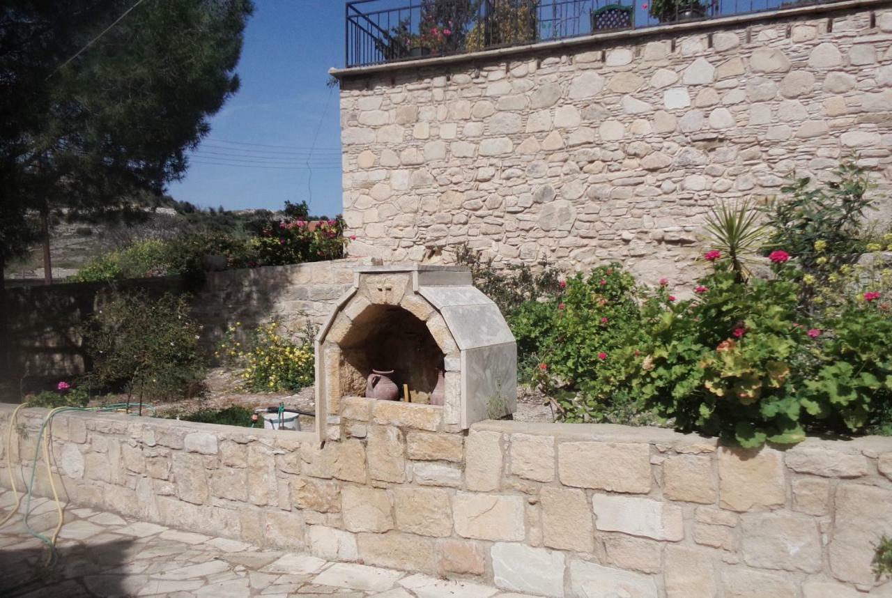 Lantana Stone House Villa Lemona Bagian luar foto